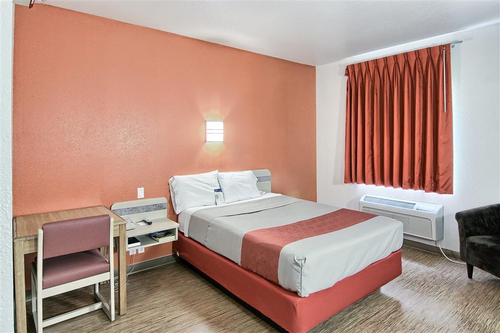 Seasons Inn Traverse City Kamer foto
